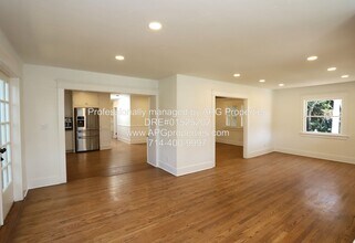 163 N A St in Tustin, CA - Building Photo - Building Photo