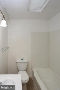 2147 Whistler Ave photo'