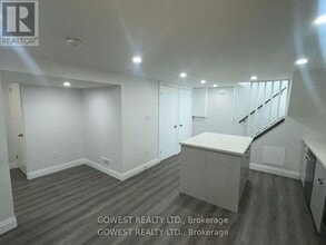 135 W 27th St in Hamilton, ON - Building Photo - Building Photo