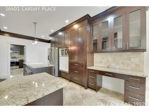 Spacious Home In Whatcom Area in Abbotsford, BC - Building Photo - Building Photo