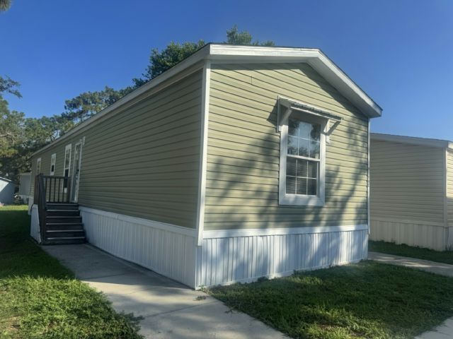 9306 In Ct in Tampa, FL - Building Photo