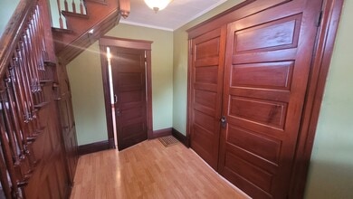 1822 Charles St in Rockford, IL - Foto de edificio - Building Photo