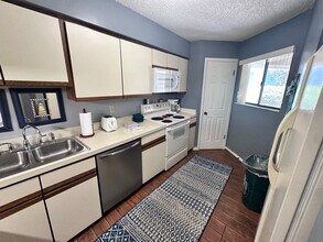 200 Ocean Hibiscus Dr in St. Augustine, FL - Building Photo - Building Photo