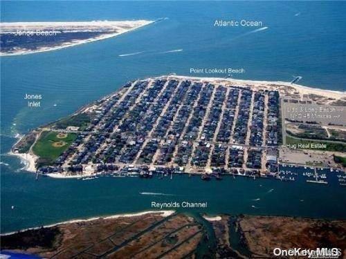 123 Garden City Ave in Point Lookout, NY - Foto de edificio - Building Photo