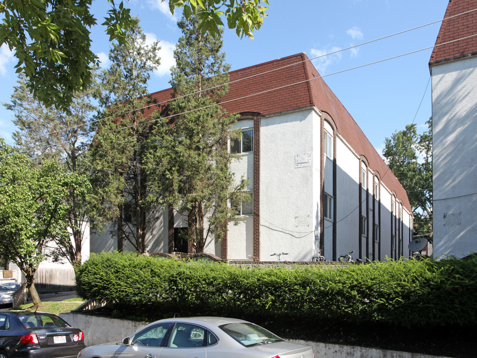 42-50 Oakland Avenue Apartments in Columbus, OH - Building Photo