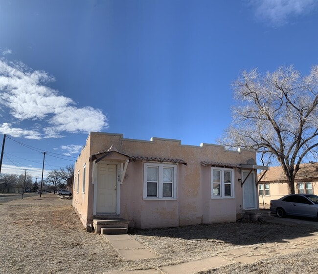 property at 1100 Wallace St