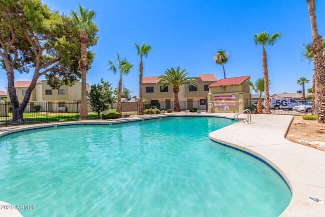 property at 5940 N 48th Ln