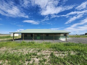 23802 W McFarlane Rd in Medical Lake, WA - Building Photo - Building Photo