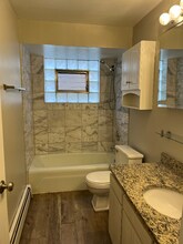 1327 E Prairie Ave in Des Plaines, IL - Building Photo - Building Photo