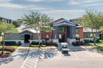 Oasis at Plum Creek (New) in Kyle, TX - Building Photo - Building Photo