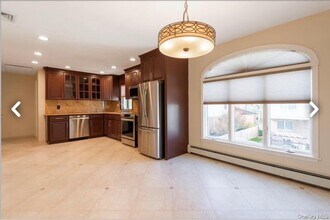 171 Roslyn Rd in Mineola, NY - Building Photo - Building Photo