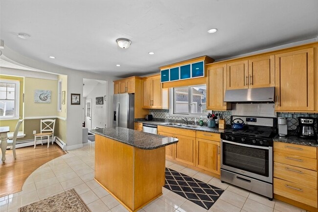 23 Oceanside Dr in Scituate, MA - Building Photo - Building Photo