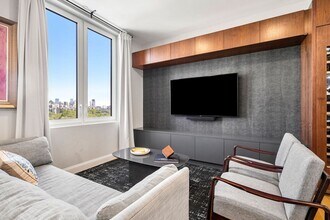 10 Taber St in Boston, MA - Building Photo - Building Photo