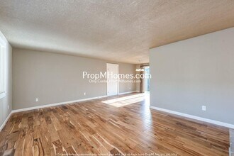 19048 Pease Rd in Oregon City, OR - Building Photo - Building Photo
