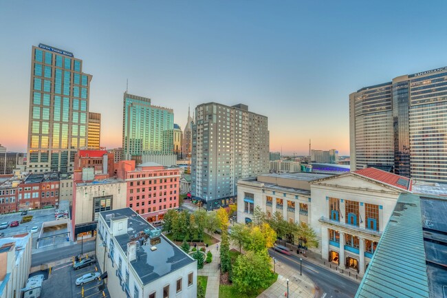 Cumberland on Church Apartments in Nashville, TN - Building Photo - Building Photo