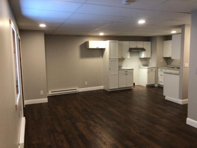 128 S Chestnut St in Derry, PA - Building Photo - Building Photo