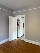 7411 JFK Blvd E, Unit 205 in North Bergen, NJ - Foto de edificio - Building Photo