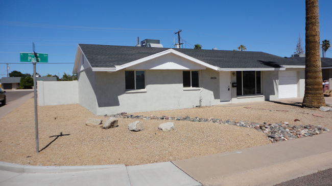 8424 E Palm Ln in Scottsdale, AZ - Building Photo - Building Photo