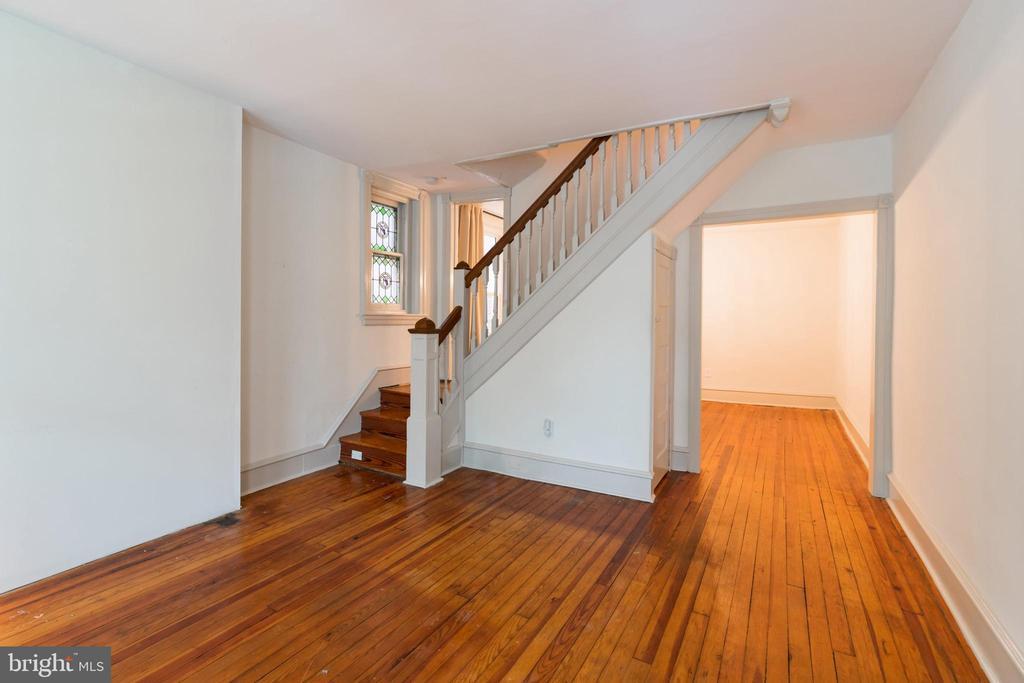 503 Seville St in Philadelphia, PA - Building Photo