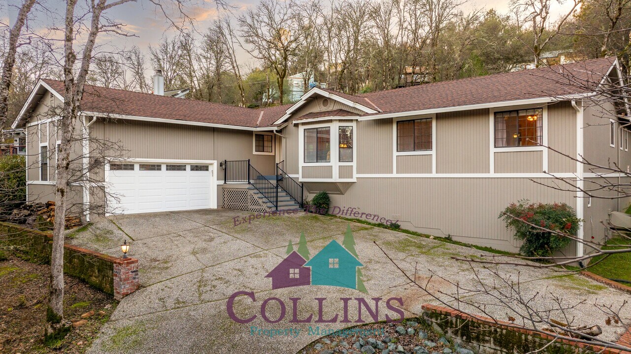 19497 Explorer Dr in Penn Valley, CA - Building Photo