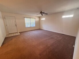 1005 Prairie Ave in Mattoon, IL - Building Photo