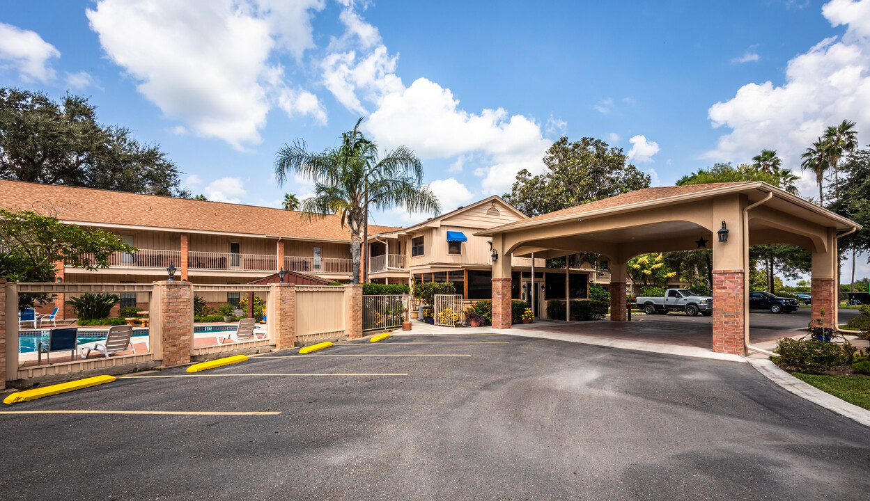 Texan Ranch Apartments Photo