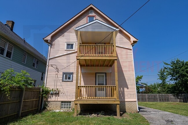 3633 E 153rd St in Cleveland, OH - Building Photo - Building Photo