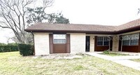 400 N Fowler Dr in Deltona, FL - Building Photo - Building Photo