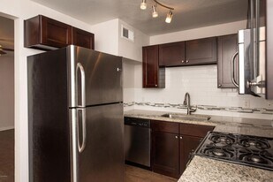 502 E Mariposa St in Phoenix, AZ - Building Photo