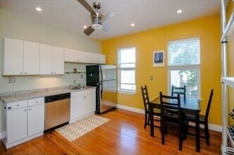 6 Kenney St, Unit 3 in Boston, MA - Building Photo - Building Photo