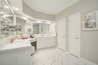 3902 Lyndhurst Pl in Sugar Land, TX - Building Photo - Building Photo