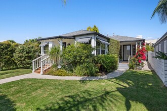 8609 Airdrome St, Unit 8609 Airdrome Street in Los Angeles, CA - Building Photo - Building Photo