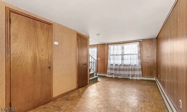 495 Brook Ave in Passaic, NJ - Foto de edificio - Building Photo