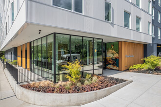 ViewFinder Apartments in Tigard, OR - Foto de edificio - Building Photo