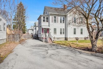 27 Orchard Pl in Poughkeepsie, NY - Building Photo - Building Photo