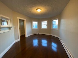 34 Speridakis Ter, Unit 3 in Cambridge, MA - Building Photo