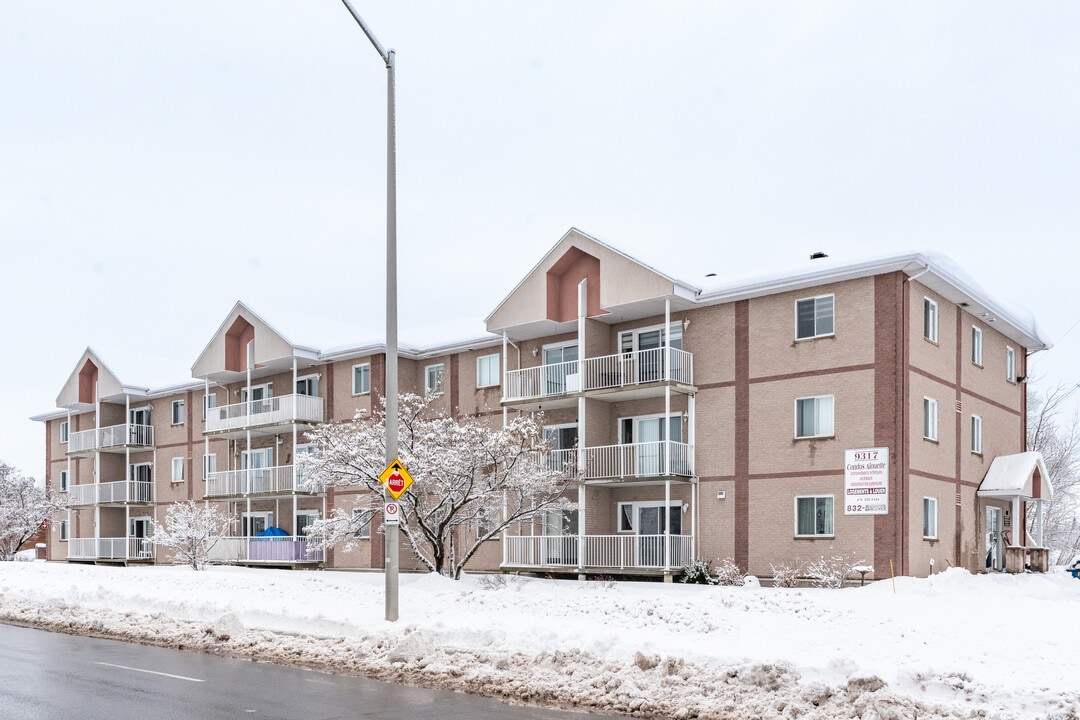 9317 Du Centre-Hospitalier Boul in Lévis, QC - Building Photo