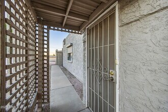 6120 E Augusta Cir in Mesa, AZ - Building Photo - Building Photo