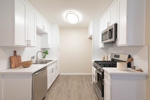 The Palms Apartments in Redlands in Redlands, CA - Building Photo