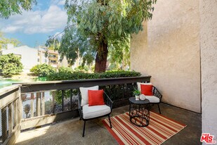 4628 Maytime Ln in Culver City, CA - Building Photo