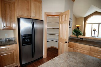 7970 Hartig Cir in Spring Lake Park, MN - Building Photo - Building Photo