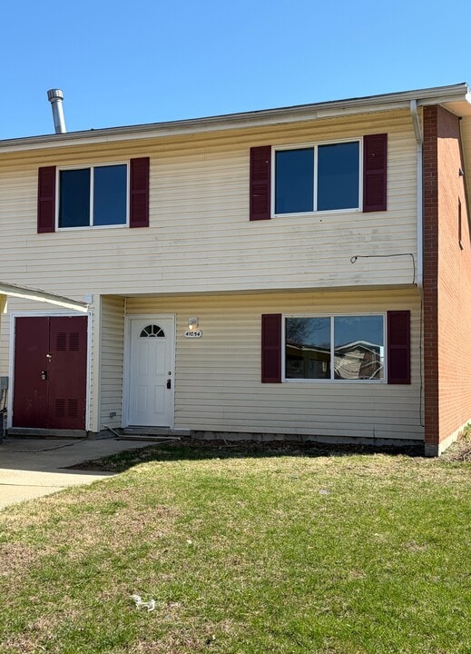 41054 Gunter Ct in Peru, IN - Building Photo