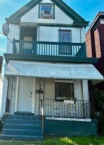 2427 Dover St in Cincinnati, OH - Building Photo