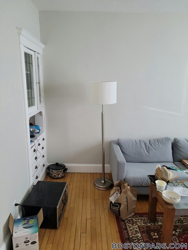 12 Farrington Ave