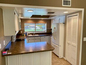 801 SE 41st St in Cape Coral, FL - Building Photo - Building Photo