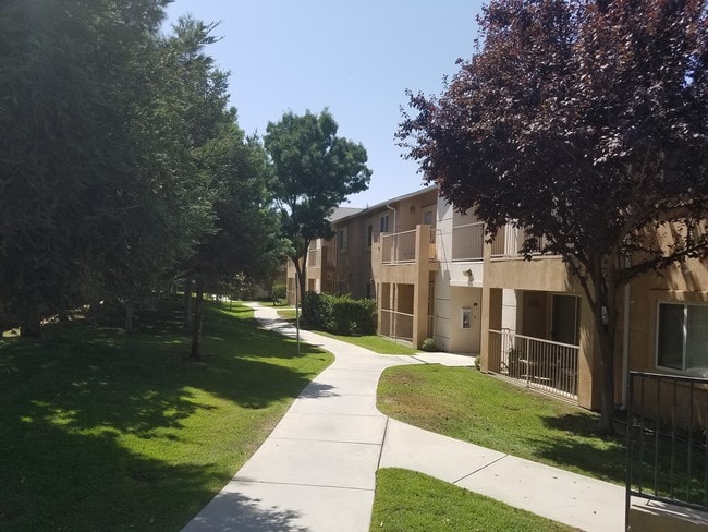 Belcourt Apartment Homes in Bakersfield, CA - Building Photo - Building Photo