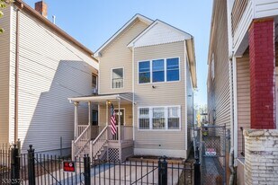 284 S 6th St in Newark, NJ - Building Photo