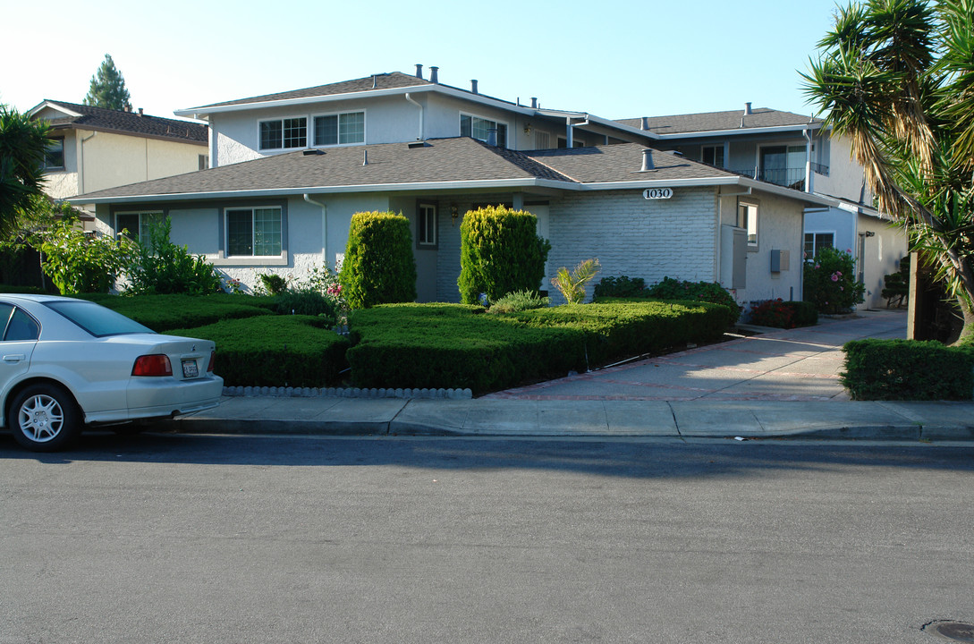 1030 Valerian Way in Sunnyvale, CA - Building Photo