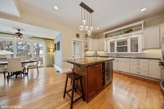 311 S Ridgeland Ave in Oak Park, IL - Building Photo - Building Photo