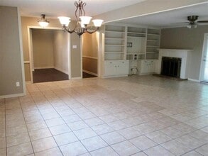 1002 Clyde Dr in Tyler, TX - Building Photo - Building Photo